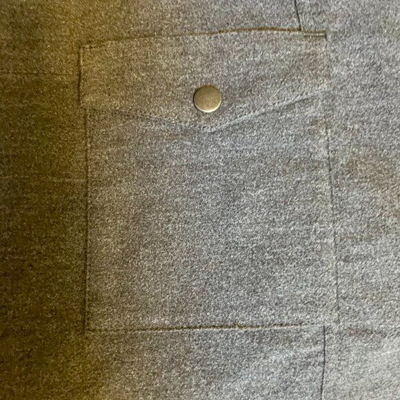 Eddie Bauer Grey Cargo Skirt size 6 tall - Picture 4 of 6